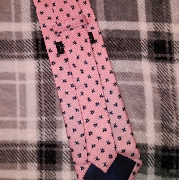 Jos. A. Bank | Pink & Navy Silk Neck Tie - Picture 6 of 9